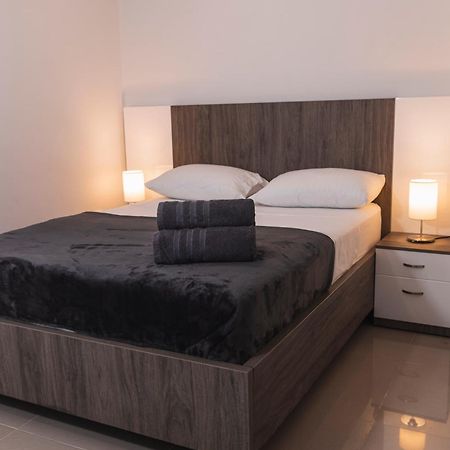 Hotel Boutique Bussines Center Кали Екстериор снимка