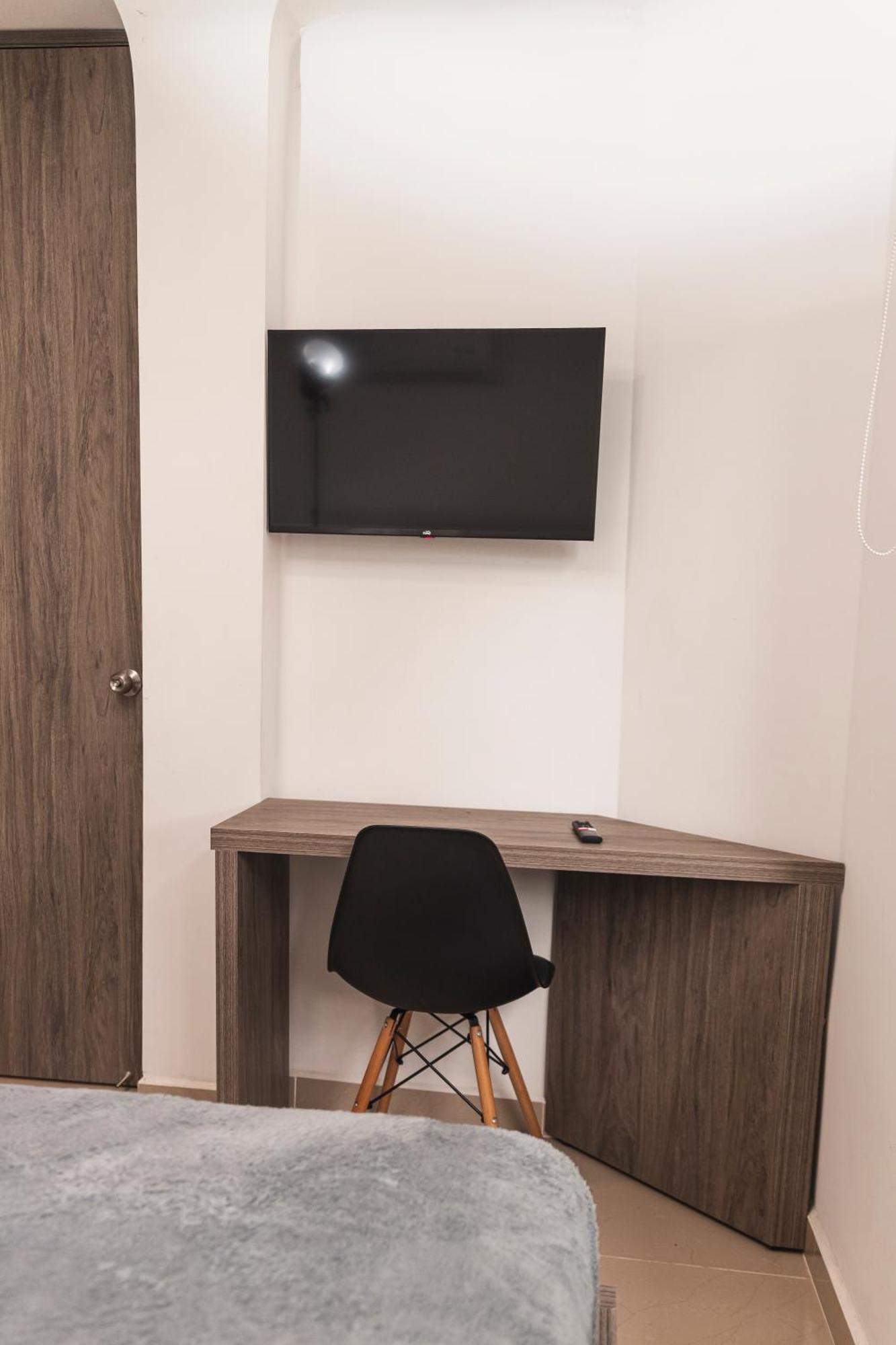Hotel Boutique Bussines Center Кали Екстериор снимка